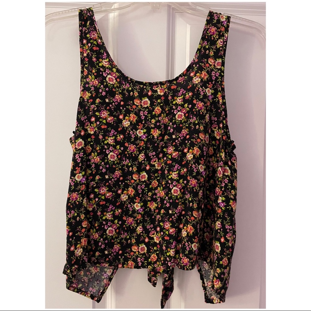 Forever 21 Floral Tie Back Crop Top